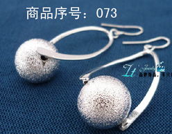 精致點綴 無耳洞耳夾、耳釘與美妝美發輔助工具全指南